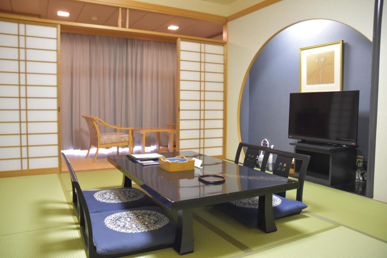 The Gran Resort Elegante Awajishima Dış mekan fotoğraf